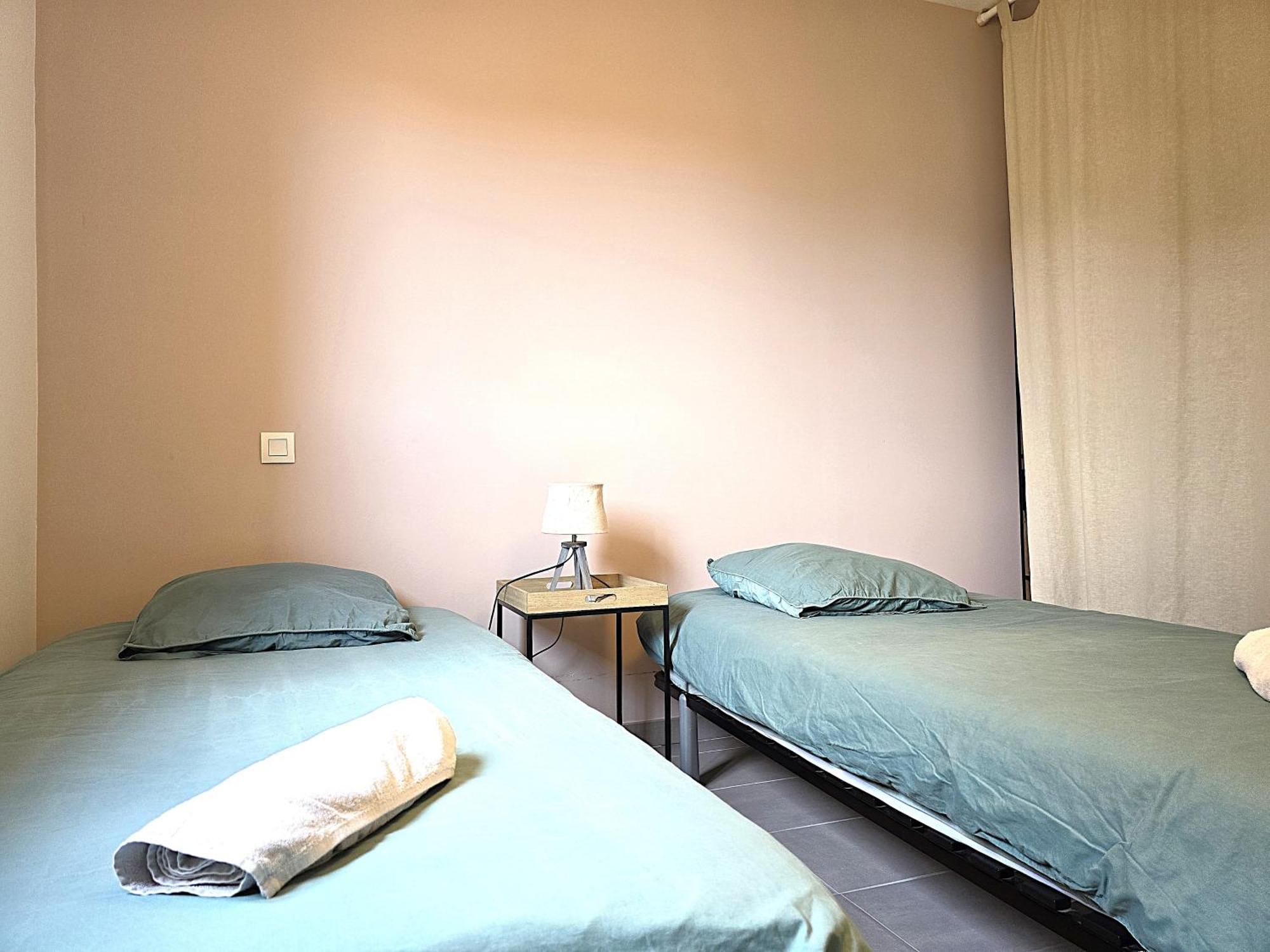 Le Clos Andree - Charmante Maison 8 Personnes - 5 Lits - Climatisation Reversible - Parking 3 Vehicules - Garage - Zone Nord Montauban - Terrasse Et Jardin المظهر الخارجي الصورة