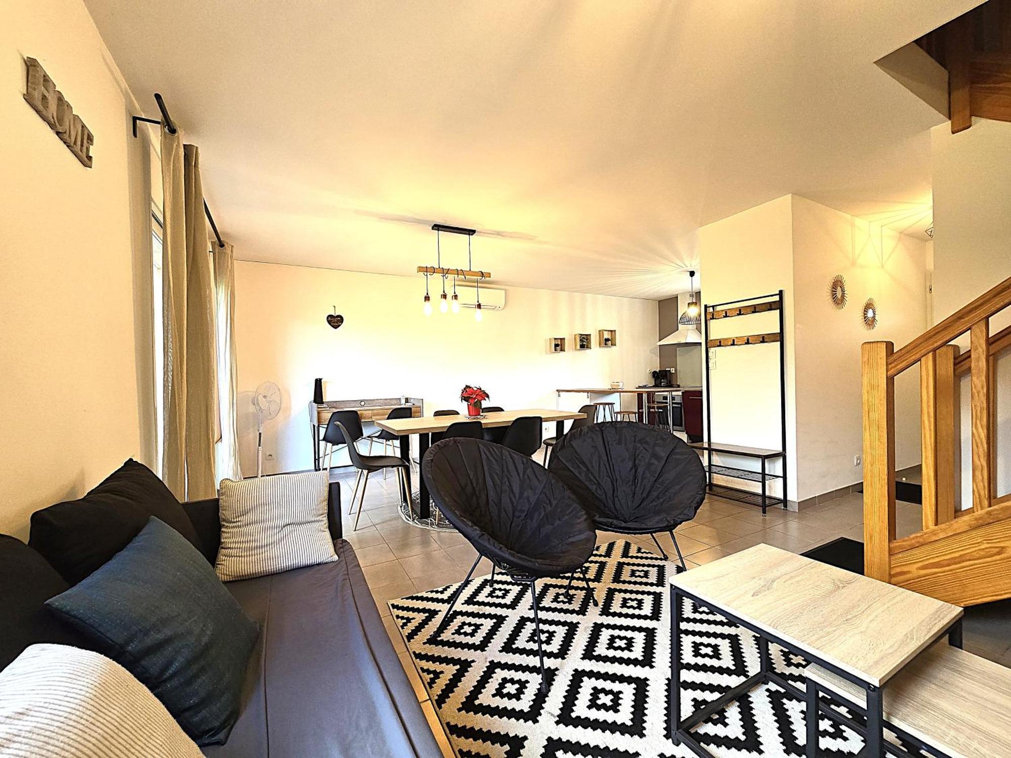 Le Clos Andree - Charmante Maison 8 Personnes - 5 Lits - Climatisation Reversible - Parking 3 Vehicules - Garage - Zone Nord Montauban - Terrasse Et Jardin المظهر الخارجي الصورة