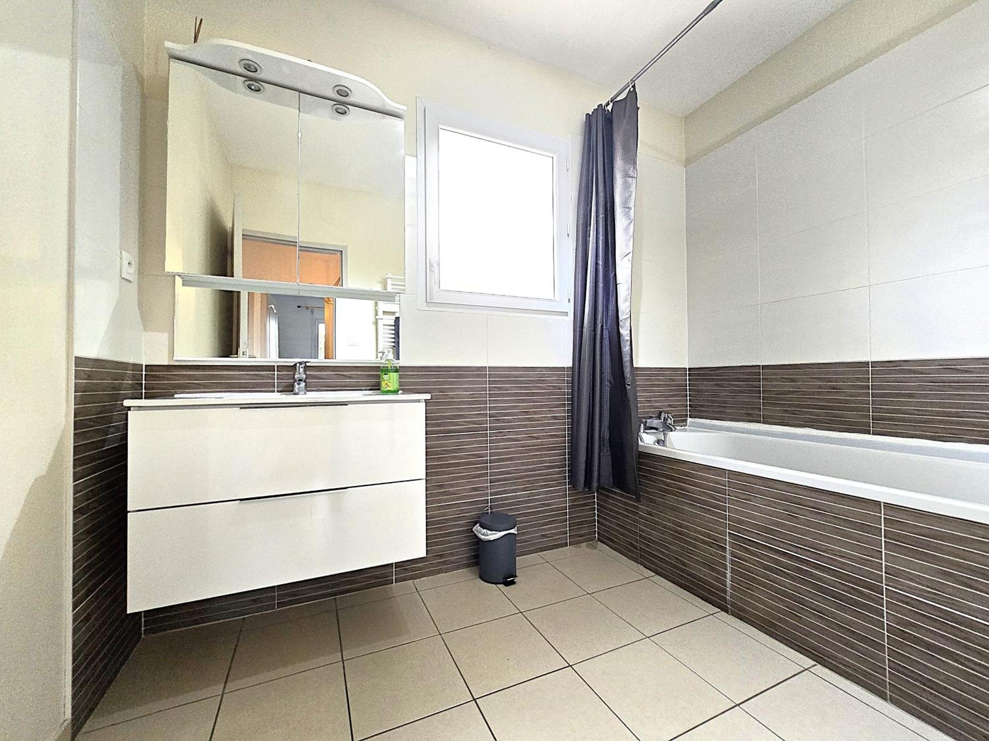 Le Clos Andree - Charmante Maison 8 Personnes - 5 Lits - Climatisation Reversible - Parking 3 Vehicules - Garage - Zone Nord Montauban - Terrasse Et Jardin المظهر الخارجي الصورة